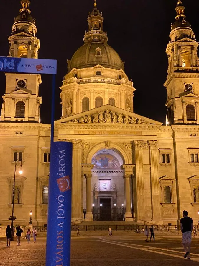 Center Rooms Budapest Ostello